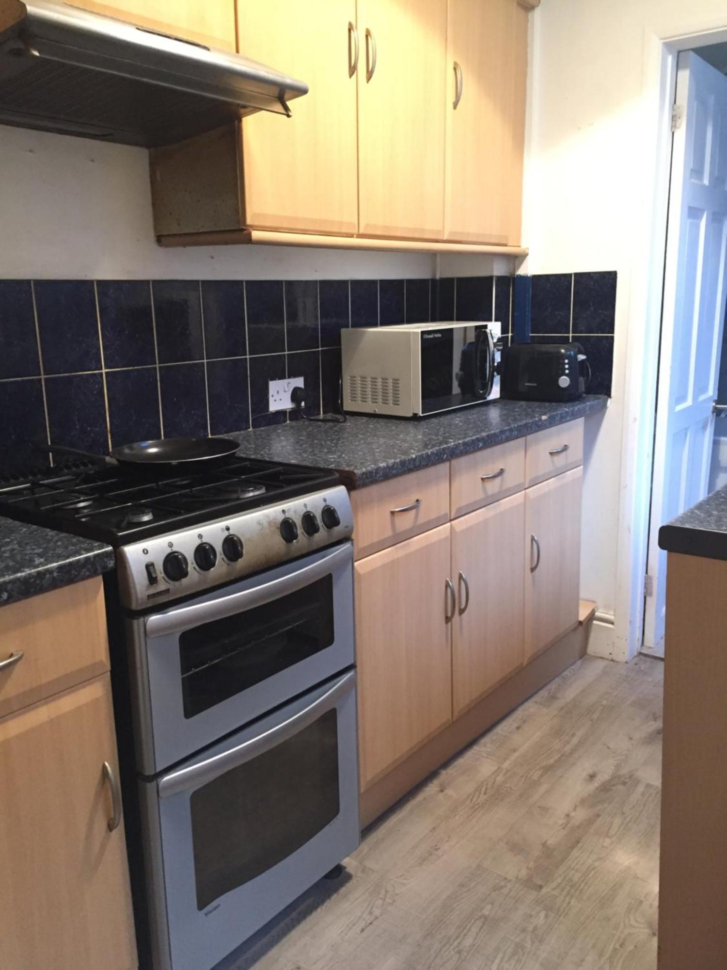 Private Double Close To Centre, Coventry, With Free Wifi And Car Parking *